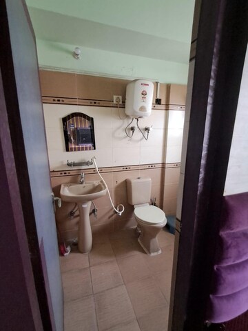 Bathroom in 4 BHK Penthouse at Hiland Woods, Rajarhat – for Rent