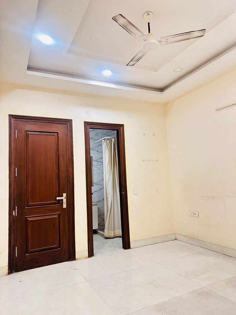 Room, sector 15 ii 3 Bedroom 2200 Sq.Ft. Builder Floor In Sector 15 ii Gurgaon 9185172