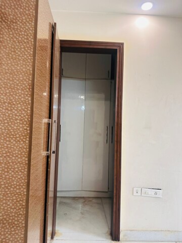  3 BHK Builder Floor at Sector 15 ii – for Rent