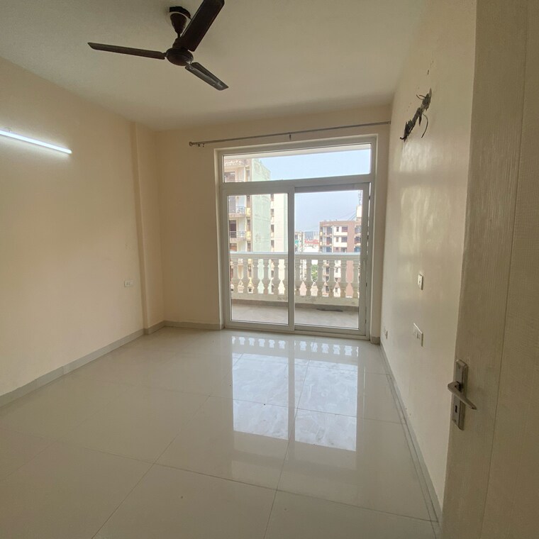 Room, altura-apartments 3 Bedroom 1710 Sq.Ft. Apartment In Nagla Road Zirakpur 9185177