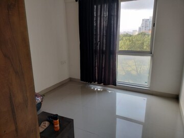 Room in 2 BHK Apartment at Goel Ganga Acropolis, Baner – for Rent