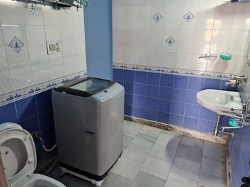 Bathroom in 2 BHK Independent House at Vijay Park – for Rent