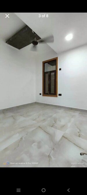 Room in 3 BHK Builder Floor at Laxmi Nagar – for Sale