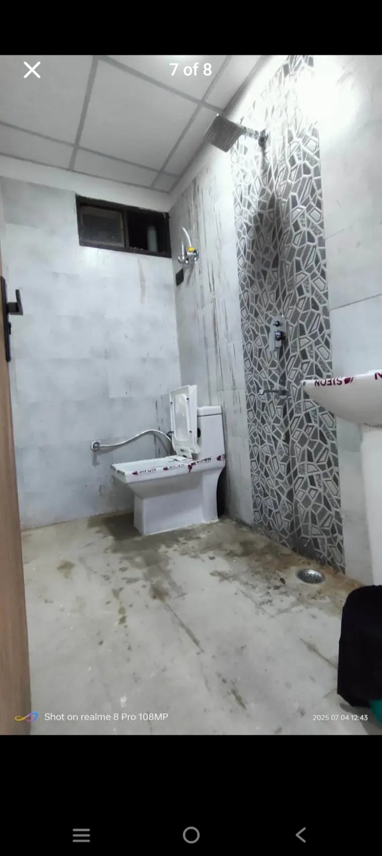 Bathroom, laxmi nagar 3 Bedroom 900 Sq.Ft. Builder Floor In Laxmi Nagar Delhi 9185211