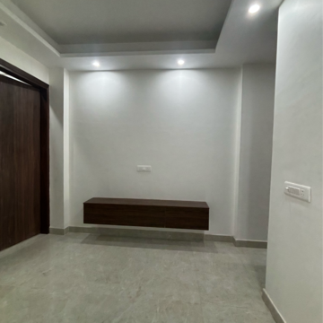 Room in 2 BHK Builder Floor at Malviya Nagar – for Rent