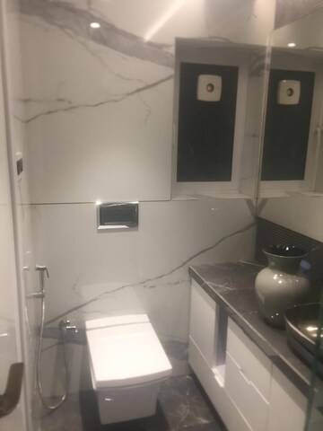 Team Area in 3.5 BHK Apartment at Marble Palace, Bandra West – for Rent