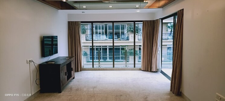 Room, khar west 4 Bedroom 3000 Sq.Ft. Apartment In Khar West Mumbai 9185297