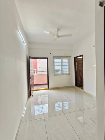 Furnished Amenities in 1 BHK Apartment at Kondapur – for Rent