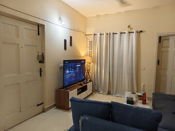Living Room in 2 BHK Builder Floor at Halasuru – for Rent