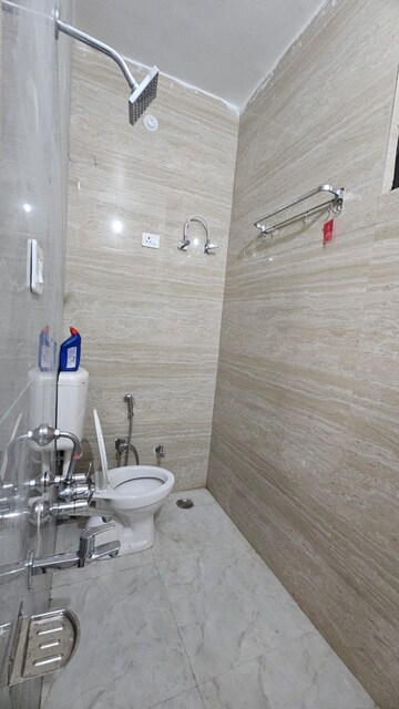 Bathroom in 3 BHK Independent House at Gomti Nagar – for Rent