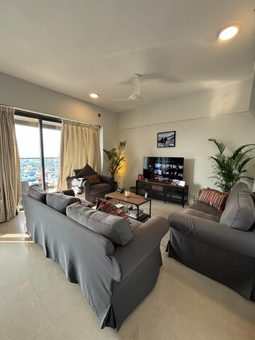 Living Room in 3 BHK Apartment at Rustomjee Paramount, Khar West – for Sale