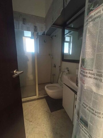 Bathroom in 4 BHK Apartment at Vinayak Heights Bandra, Bandra West – for Rent