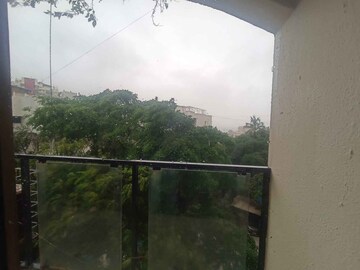 Furnished Amenities in 4 BHK Apartment at Vinayak Heights Bandra, Bandra West – for Rent