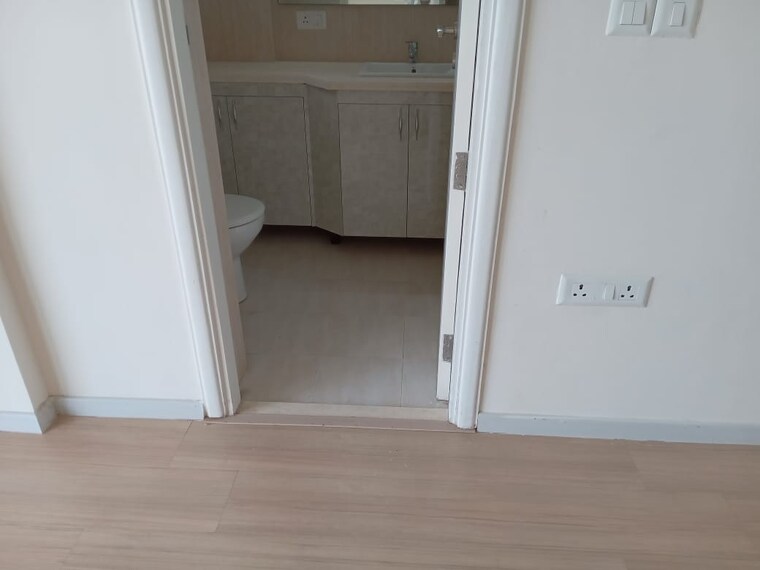 Room, dlf-the-skycourt 3 Bedroom 1931 Sq.Ft. Apartment In Sector 86 Gurgaon 9185365