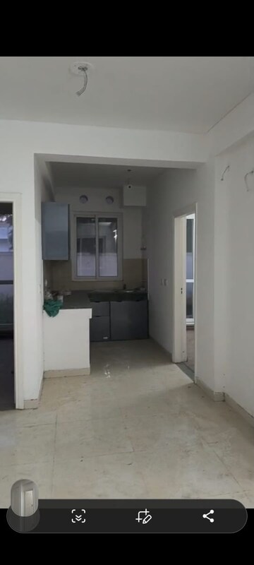 Room in 3 BHK Apartment at Conscient Habitat 78, Sector 78 – for Rent