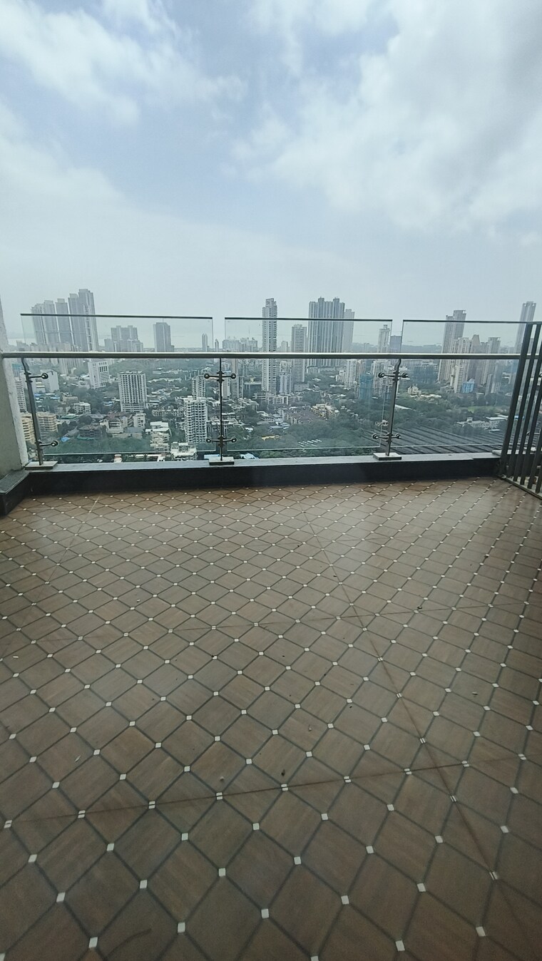 Balcony, indiabulls-sky-forest 3 Bedroom 1750 Sq.Ft. Apartment In Lower Parel Mumbai 9185388