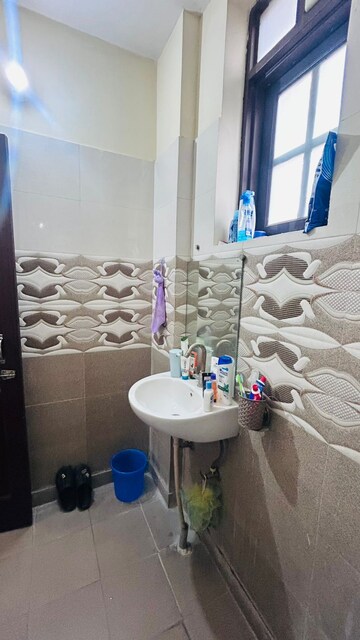 Team Area in 1 RK Builder Floor at Sector 39 – for Rent