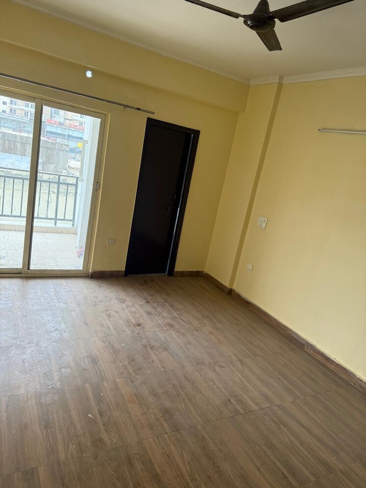 Master Bedroom, gardenia-gateway 3 Bedroom 1700 Sq.Ft. Apartment In Sector 75 Noida 9185390