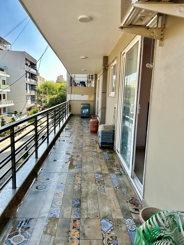 Balcony, sector 38 1 Bedroom 753 Sq.Ft. Builder Floor In Sector 38 Gurgaon 9185398