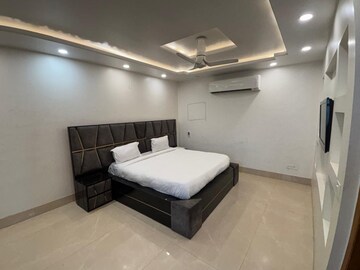 Master Bedroom in 1 BHK Penthouse at Chattarpur – for Rent