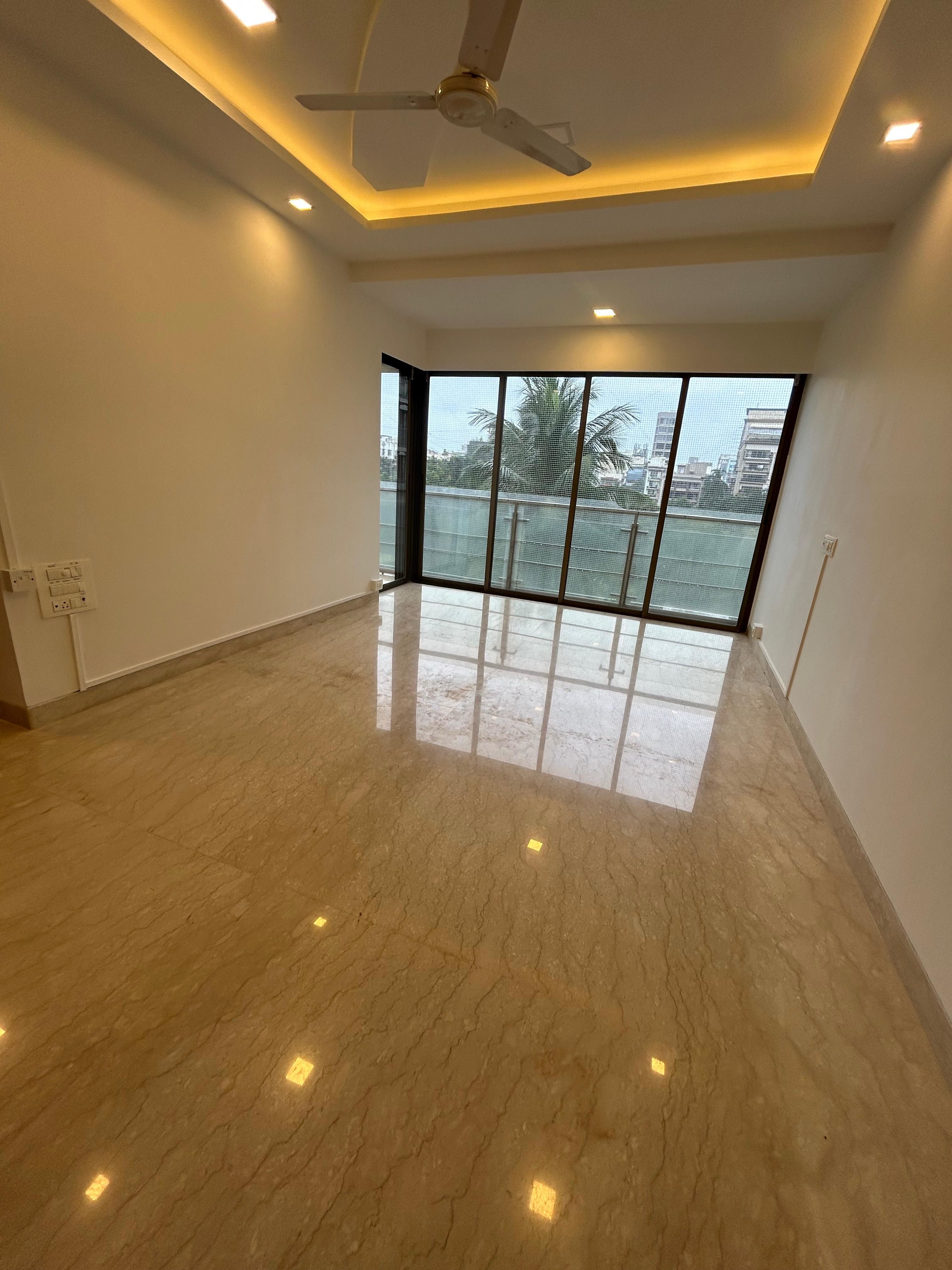 4 BHK Apartment For Rent in Glamour Height Khar West