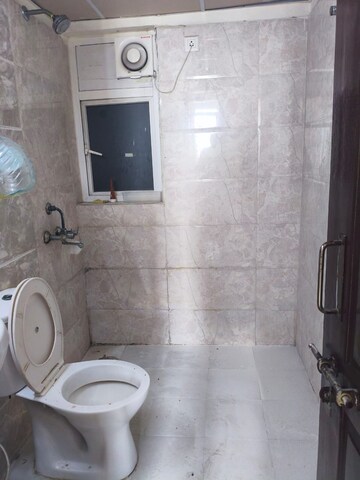 Bathroom in 2 BHK Apartment at Amrapali Silicon City, Sector 76 – for Rent