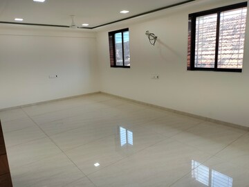 Room in  Office Space at Mahalaxmi – for Rent