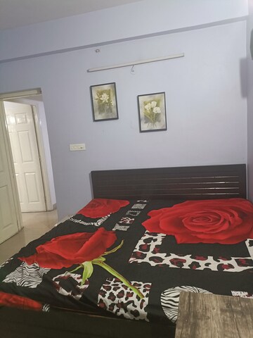 Bedroom in 2 BHK Apartment at Amrapali Silicon City, Sector 76 – for Rent