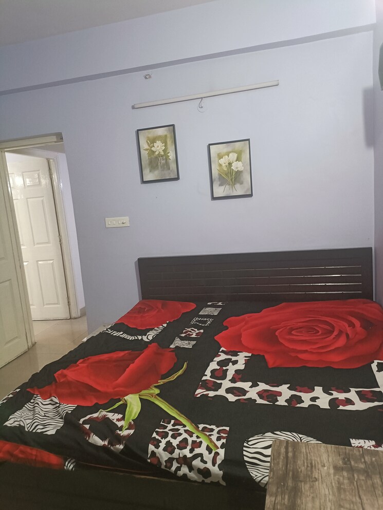 Bedroom, amrapali-silicon-city 2 Bedroom 1180 Sq.Ft. Apartment In Sector 76 Noida 9185415