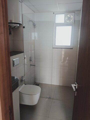 3 BHK Apartment For Rent in Godrej Woods, Sector 43