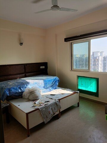 Bedroom in 2 BHK Apartment at Amrapali Silicon City, Sector 76 – for Rent