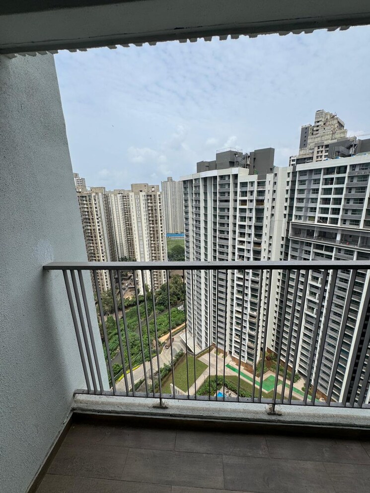 Exterior View, kalpataru-immensa 3 Bedroom 996 Sq.Ft. Apartment In Kolshet Road Thane 9185422