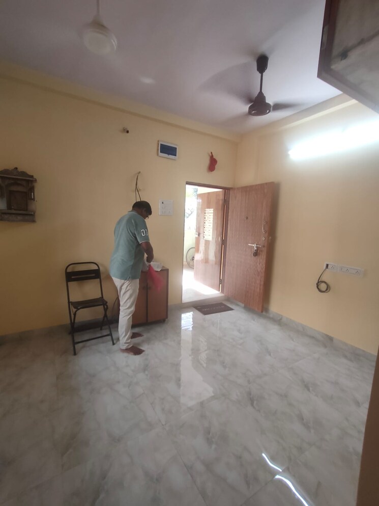 Room, neelganga-apartment 1 Bedroom 450 Sq.Ft. Apartment In Lower Parel Mumbai 9185428