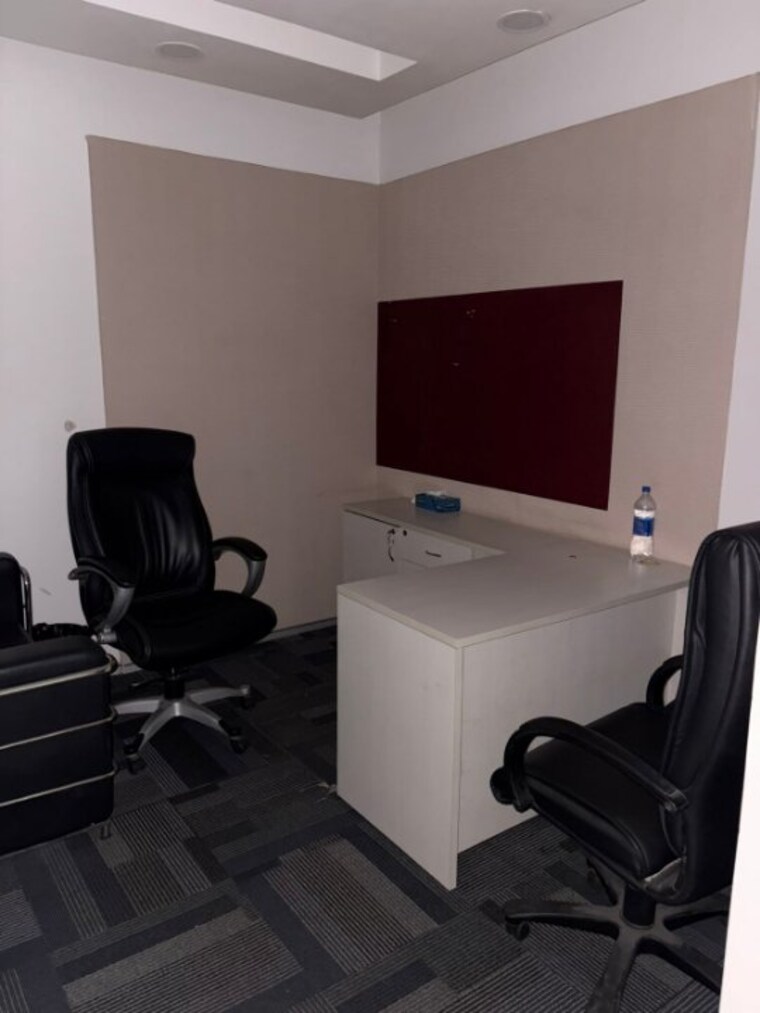 Team Area, advant-navis-business-park Commercial Office Space 1100 Sq.Ft. In Sector 142 Noida 9185432