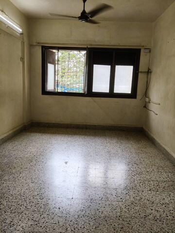 Room in 1 BHK Apartment at Krishna Galaxy Santacruz, Santacruz East – for Rent