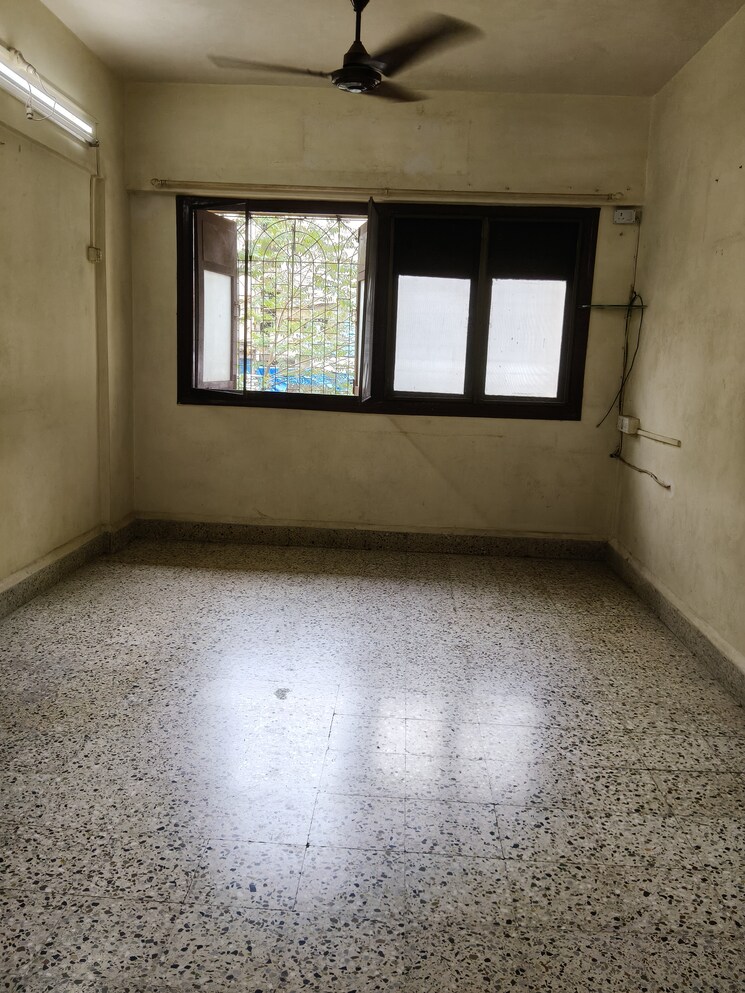Room, krishna-galaxy-santacruz 1 Bedroom 500 Sq.Ft. Apartment In Santacruz East Mumbai 9185436