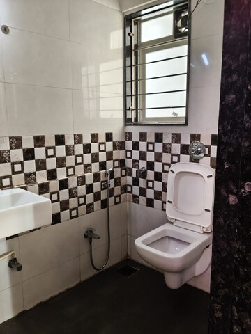 Master Bedroom in 1 BHK Apartment at Sai Siddhi Tower, Ghatkopar East – for Rent
