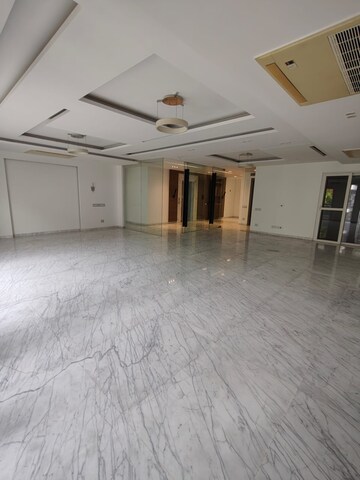 Room in 4 BHK Builder Floor at Boutique Residential Apartments N-136, Panchsheel Park – for Rent