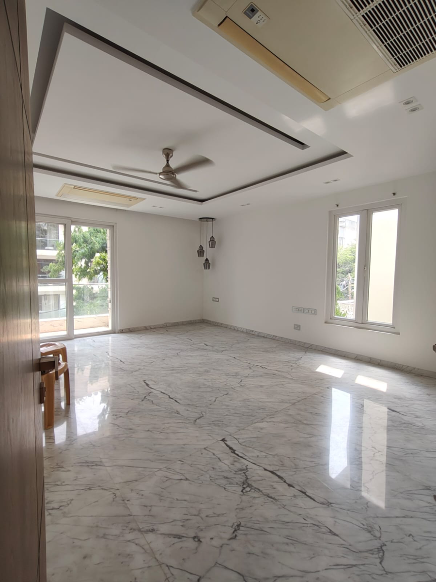 4 BHK + Servant Room Builder Floor For Rent in Sagar Properties 