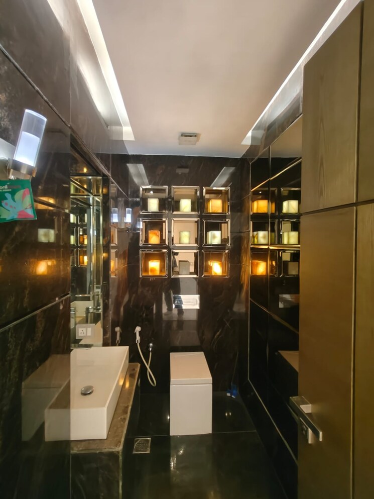 Gym, vasant vihar 4 Bedroom 400 Sq.Yd. Builder Floor In Vasant Vihar Delhi 9185443