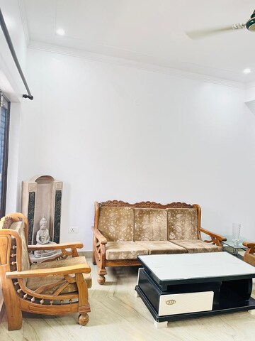 Furnished Amenities in 2 BHK Builder Floor at Sector 40 – for Rent