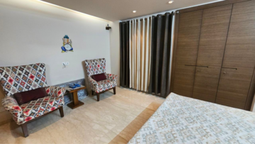 Bedroom in 3 BHK Builder Floor at Boutique Residential Apartments C-253, Defence Colony – for Rent