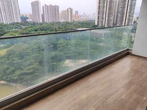 Swimming Pool in 4 BHK Apartment at Kalpataru Immensa, Kolshet Road – for Sale