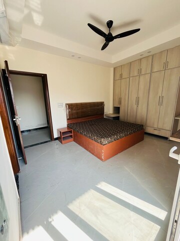 Bedroom in 1 BHK Builder Floor at Sector 38 – for Rent