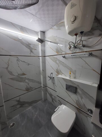 Bathroom in 1 BHK Builder Floor at Sector 38 – for Rent