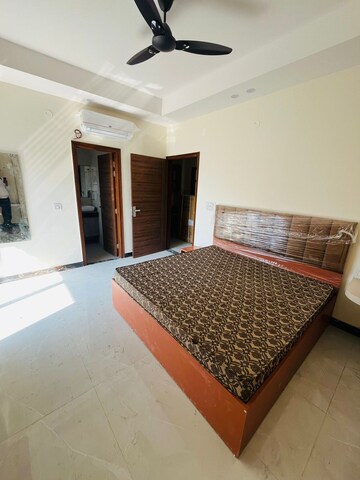 Bedroom in 1 BHK Builder Floor at Sector 38 – for Rent