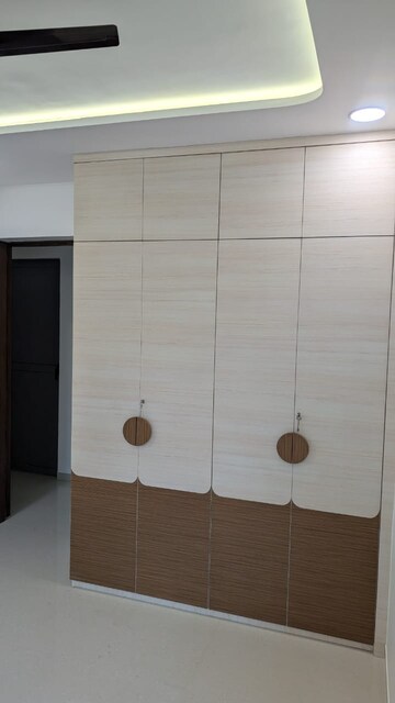 Bathroom in 3 BHK Apartment at Kalpataru Immensa, Kolshet Road – for Rent