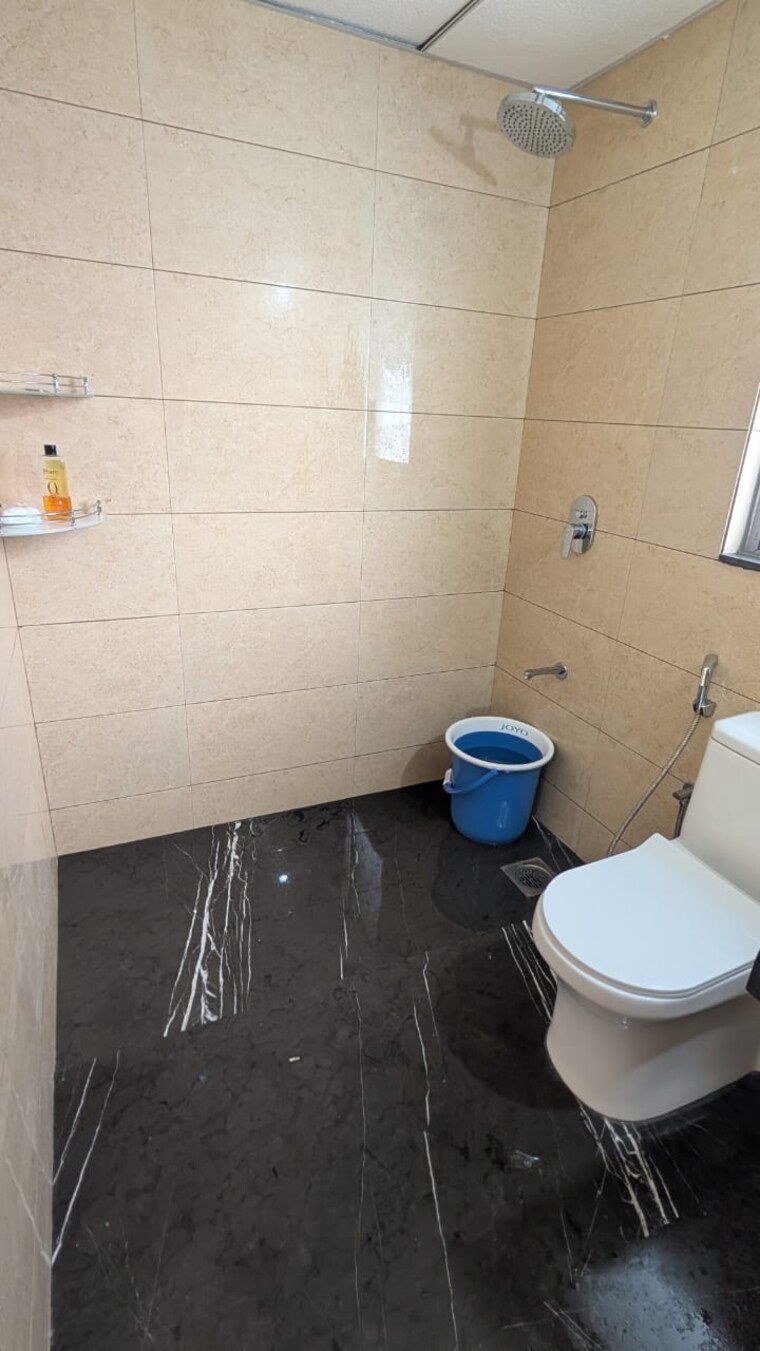 Bathroom, kalpataru-immensa 3 Bedroom 944 Sq.Ft. Apartment In Kolshet Road Thane 9185452