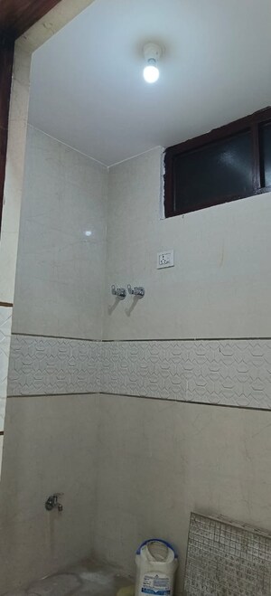 Furnished Amenities in 2 BHK Builder Floor at Abul Fazal Enclave Part 1 – for Sale