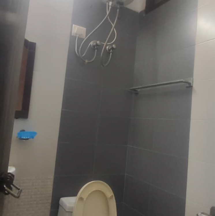 Bathroom, malviya nagar 3 Bedroom 1200 Sq.Ft. Builder Floor In Malviya Nagar Delhi 9185487